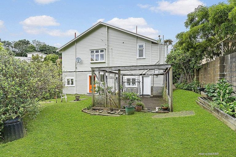 Photo of property in 3/16 Balfour Street, Mornington, Wellington, 6021
