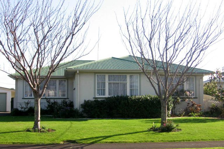 Photo of property in 18 Nairn Crescent, Awapuni, Palmerston North, 4412