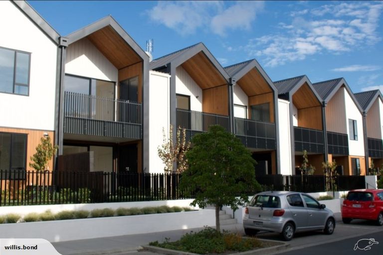 Photo of property in 10/117 Buckley Avenue, Hobsonville, Auckland, 0616