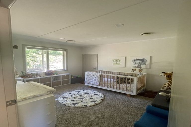 Photo of property in 85 Awanui Street, Merrilands, New Plymouth, 4312