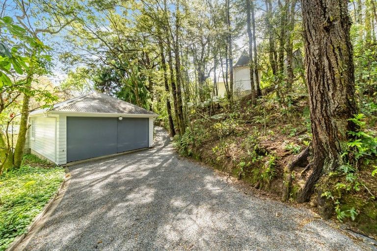 Photo of property in 51 Chatsworth Road, Silverstream, Upper Hutt, 5019