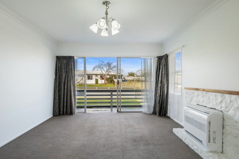 Photo of property in 27 Cargill Street, Levin, 5510