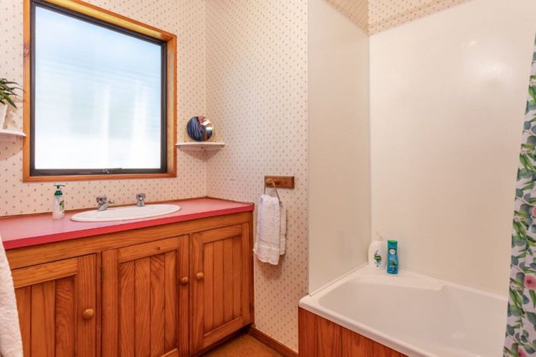 Photo of property in 117 Rangi Avenue, Whangamata, 3620