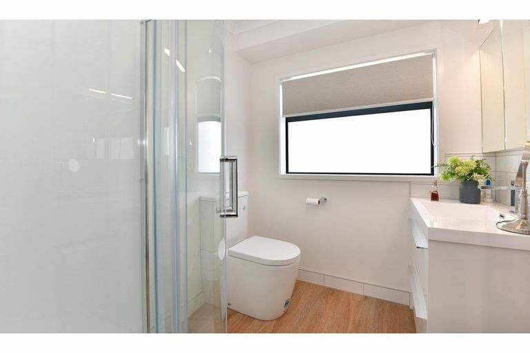 Photo of property in 3 Waitaha Close, Orewa, 0931