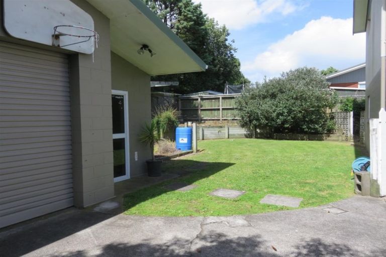 Photo of property in 87 Clawton Street, Westown, New Plymouth, 4310
