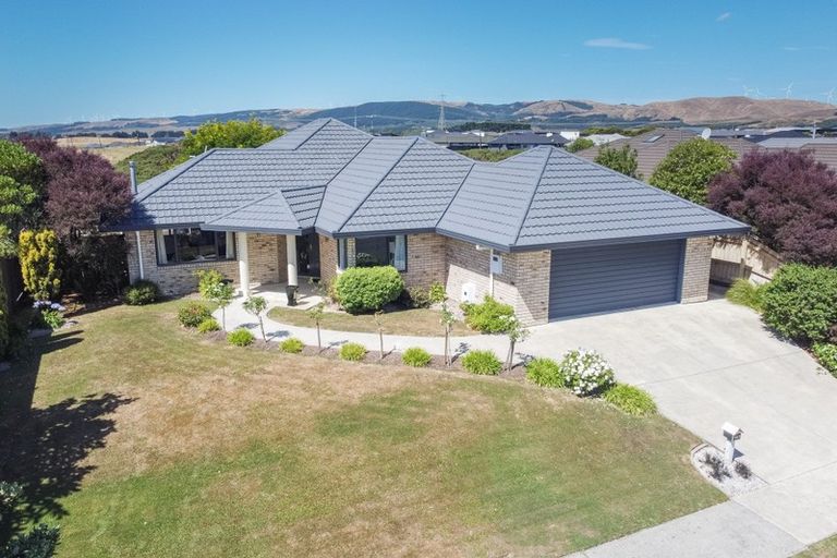 Photo of property in 147 Pacific Drive, Fitzherbert, Palmerston North, 4410