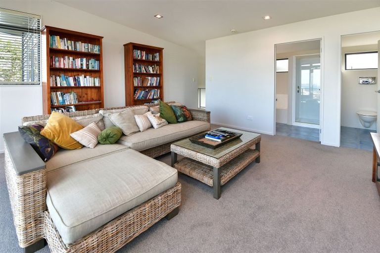 Photo of property in 15 Maire Road, Orewa, 0931