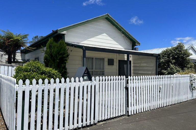 Photo of property in 18 Denmark Street, Dannevirke, 4930
