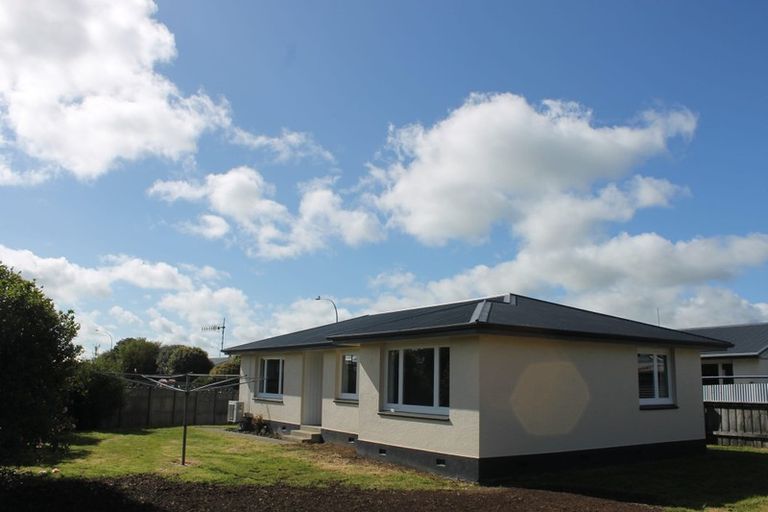 Photo of property in 17 Dumbarton Place, Strathern, Invercargill, 9812