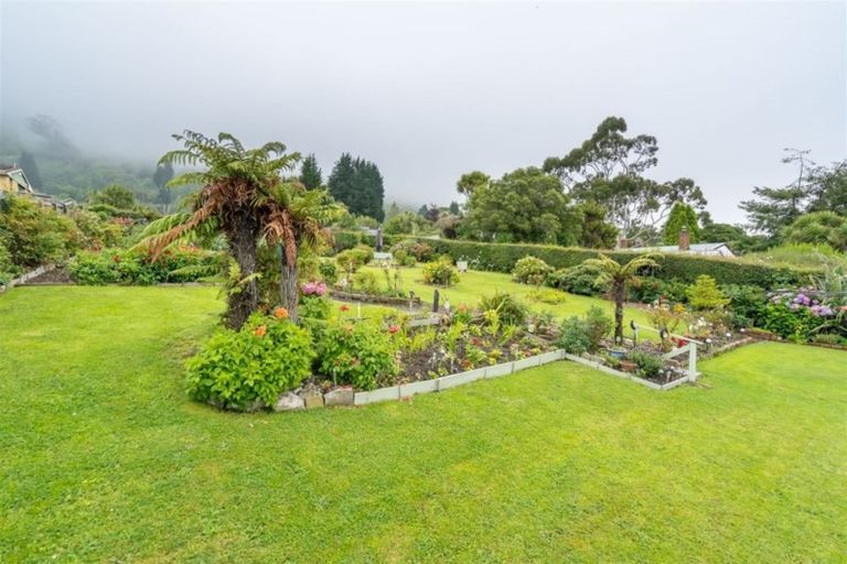 Photo of property in 13 Monowai Road, Ravensbourne, Dunedin, 9022