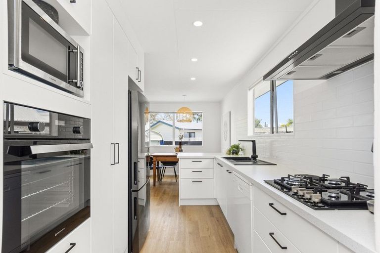 Photo of property in 35c Hartford Avenue, Papamoa Beach, Papamoa, 3118