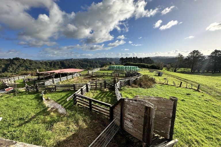 Photo of property in 846 Kaka Road, Okoki, Urenui, 4375