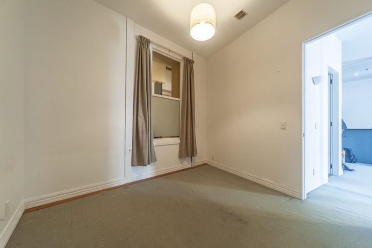 Photo of property in Columbia Apartments, 5/32 Cuba Street, Te Aro, Wellington, 6011