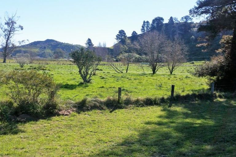 Photo of property in 5 Cook Street, Tolaga Bay, 4077