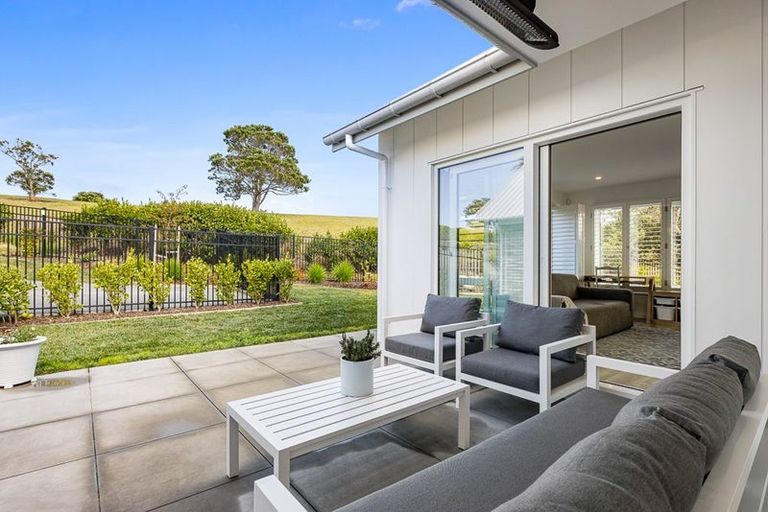 Photo of property in 30 Pacific Cliffs Drive, Gulf Harbour, Whangaparaoa, 0930