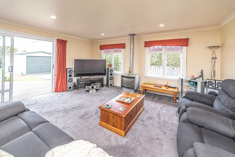 Photo of property in 7 Godwin Crescent, College Estate, Whanganui, 4500