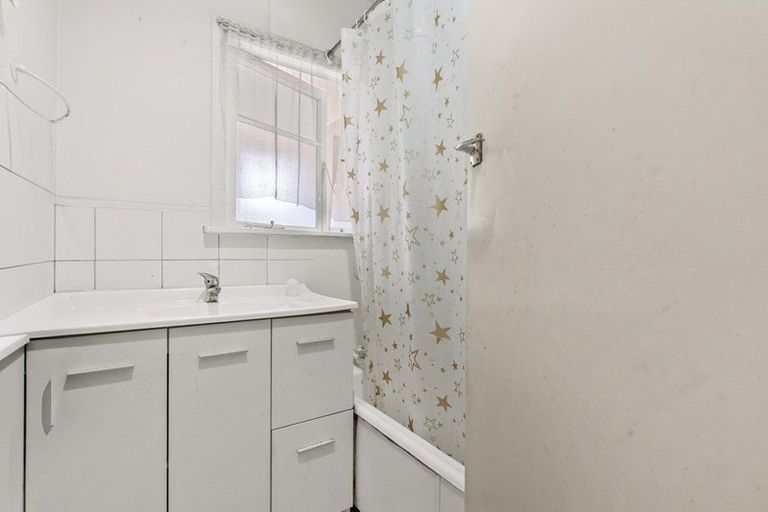 Photo of property in 22 Elizabeth Avenue, Papatoetoe, Auckland, 2025