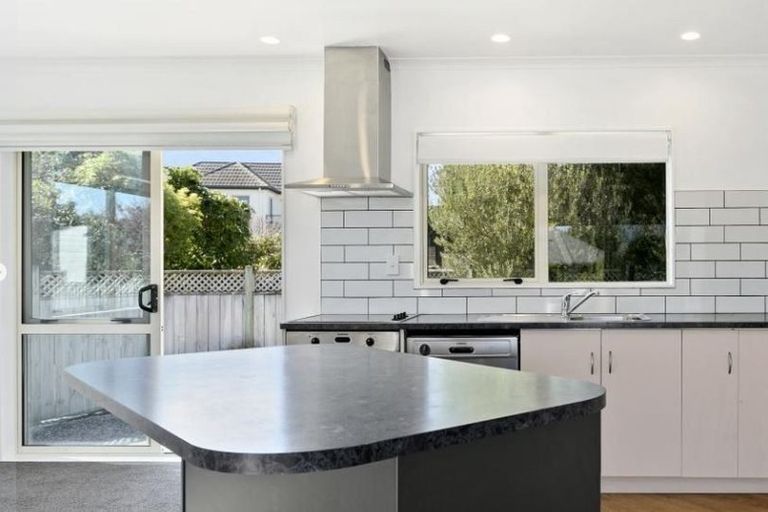 Photo of property in 2/31 Stanley Street, Wharewaka, Taupo, 3330