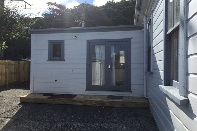 Photo of property in 37 Riddlers Crescent, Petone, Lower Hutt, 5012
