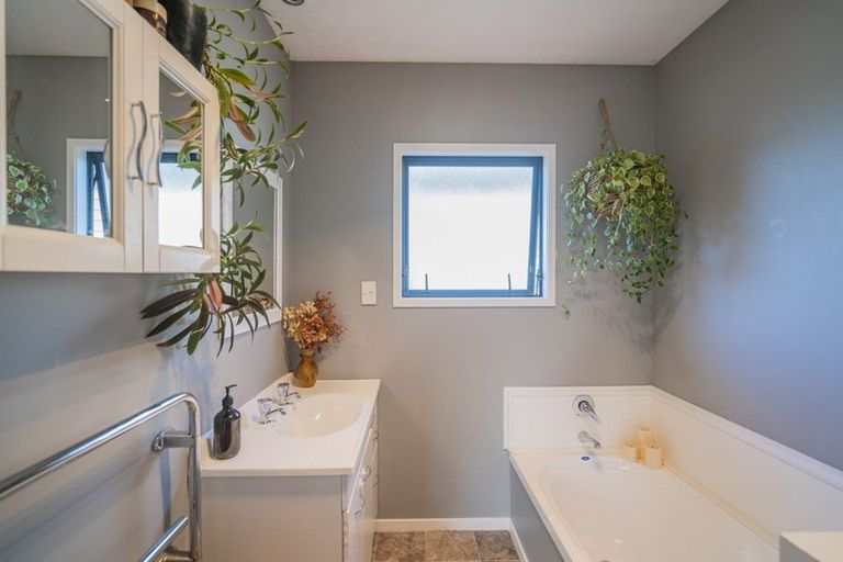 Photo of property in 27 Carina Way, Whitianga, 3510