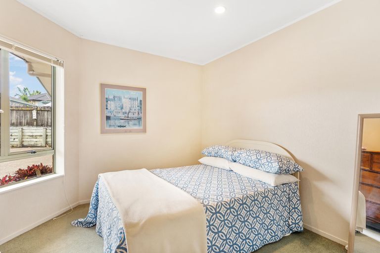 Photo of property in 2/3 Inagh Close, Dannemora, Auckland, 2016
