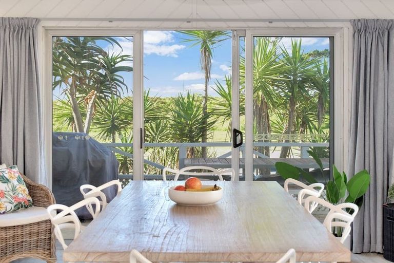 Photo of property in 716a Papamoa Beach Road, Papamoa Beach, Papamoa, 3118
