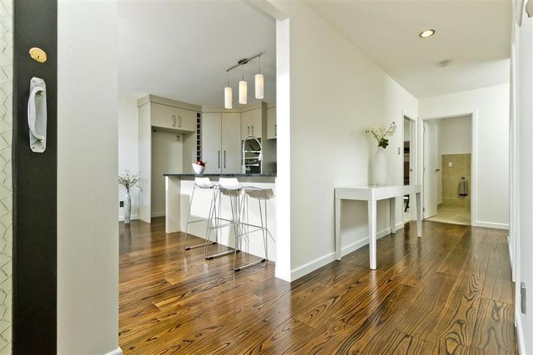 Photo of property in 30 Northboro Road, Hauraki, Auckland, 0622