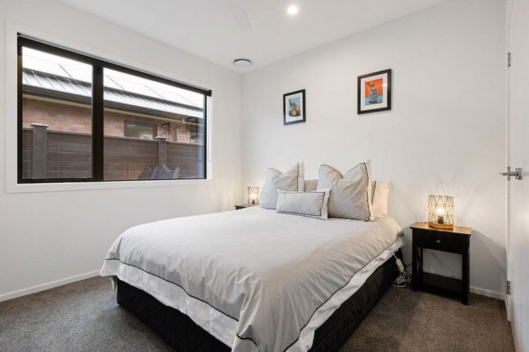 Photo of property in 90 Hugo Shaw Drive, Cambridge, 3434