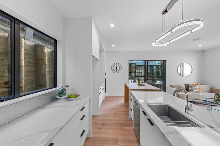 Photo of property in 10b Colum Place, Bucklands Beach, Auckland, 2014