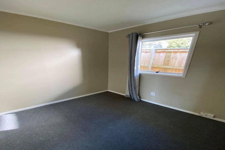 Photo of property in 1/73 Spinella Drive, Bayview, Auckland, 0629