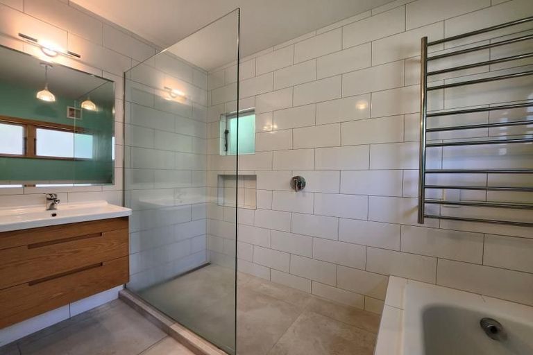 Photo of property in 5 Te Anau Avenue, Hataitai, Wellington, 6021