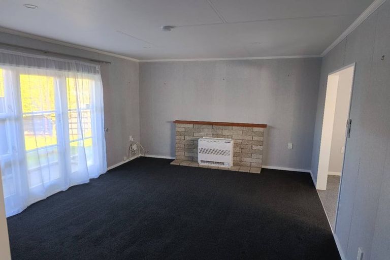 Photo of property in 43 Ruamahanga Crescent, Terrace End, Palmerston North, 4410