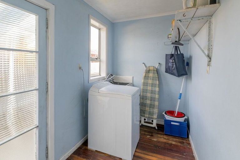 Photo of property in 160a Winchester Street, Levin, 5510