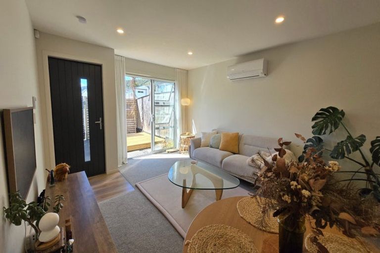 Photo of property in 5 Mcgrath Way, Taita, Lower Hutt, 5011