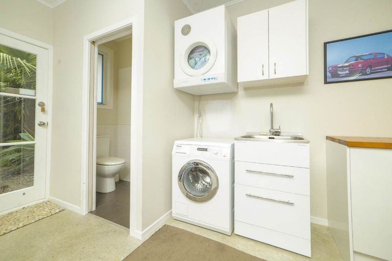 Photo of property in 23 Infidel Place, Torbay, Auckland, 0630