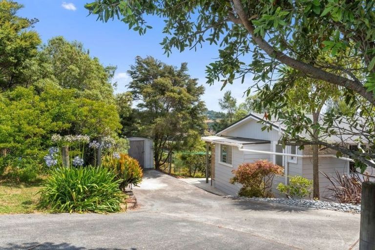 Photo of property in 119 Vaughans Road, Okura, Albany, 0792