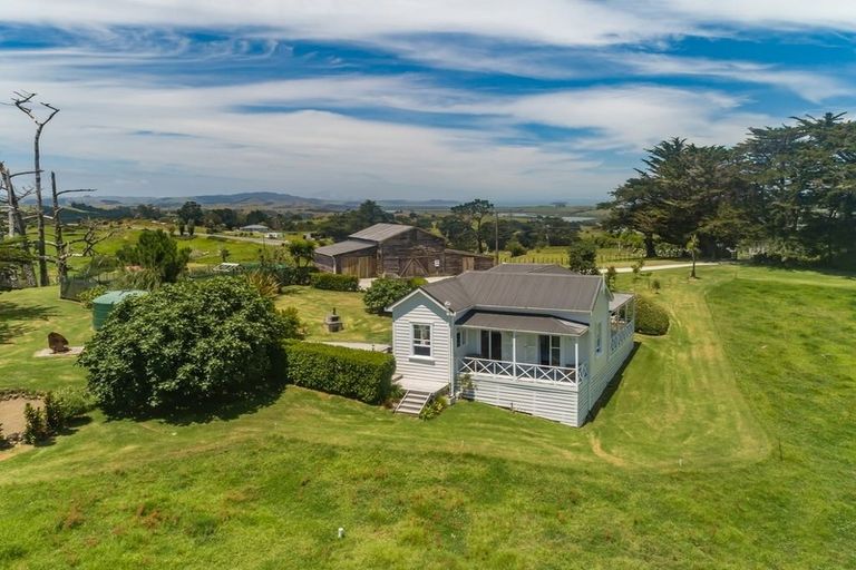 Photo of property in 451 Pah Hill Road, Wharehine, Wellsford, 0973
