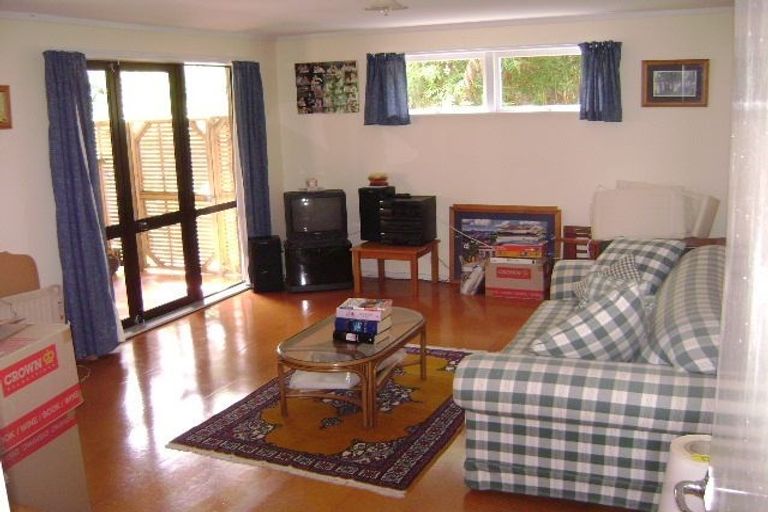 Photo of property in 62 Braemar Road, Castor Bay, Auckland, 0620