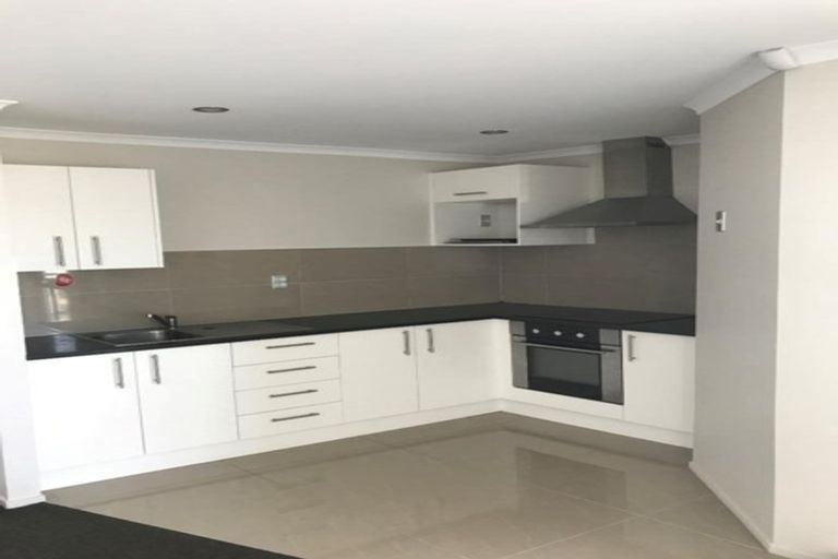 Photo of property in 4/4 Wallson Crescent, Wiri, Auckland, 2104