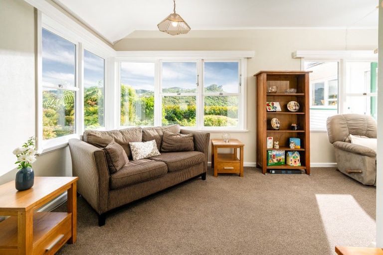 Photo of property in 7 Pimble Avenue, Karori, Wellington, 6012
