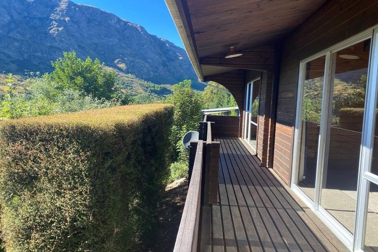 Photo of property in 26 Mcchesney Road, Arthurs Point, Queenstown, 9371