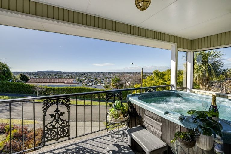 Photo of property in 79 Churchill Drive, Taradale, Napier, 4112