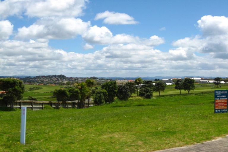 Photo of property in 359 Pinecrest Drive, Gulf Harbour, Whangaparaoa, 0930