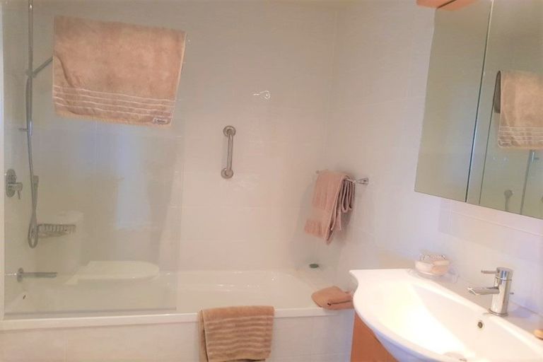 Photo of property in 18/4u Seaview Road, Paraparaumu Beach, Paraparaumu, 5032