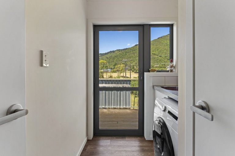 Photo of property in 247b Waikawa Road, Waikawa, Picton, 7220