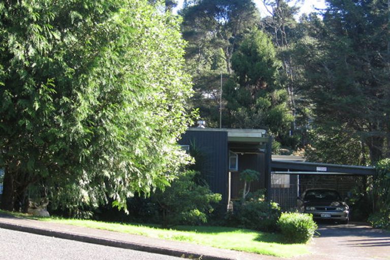 Photo of property in 12 Karapiti Place, Glen Eden, Auckland, 0602