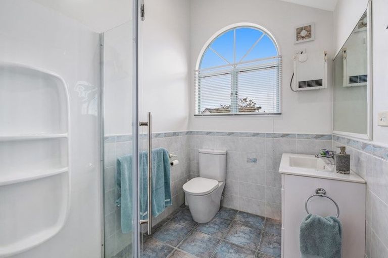 Photo of property in 26 Commodore Court, Gulf Harbour, Whangaparaoa, 0930