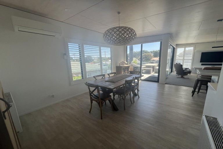 Photo of property in 42 Gilbert Street, New Plymouth, 4310