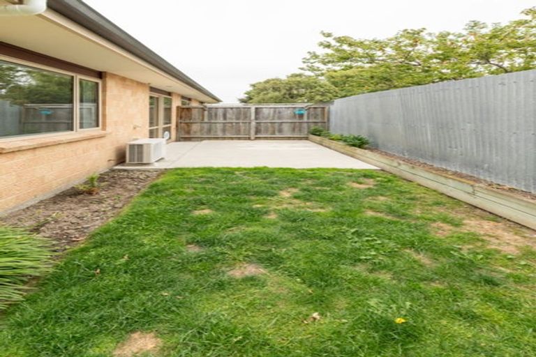 Photo of property in 3 Reeves Road, Rangiora, 7400