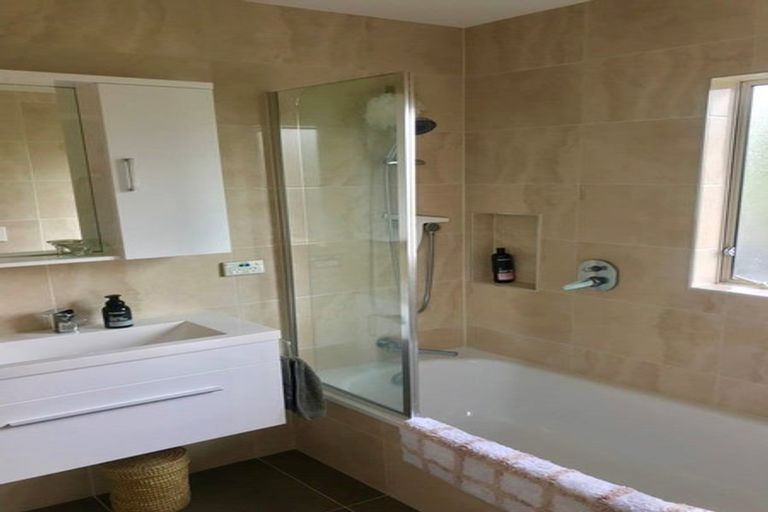 Photo of property in 92b Coronation Road, Hillcrest, Auckland, 0627